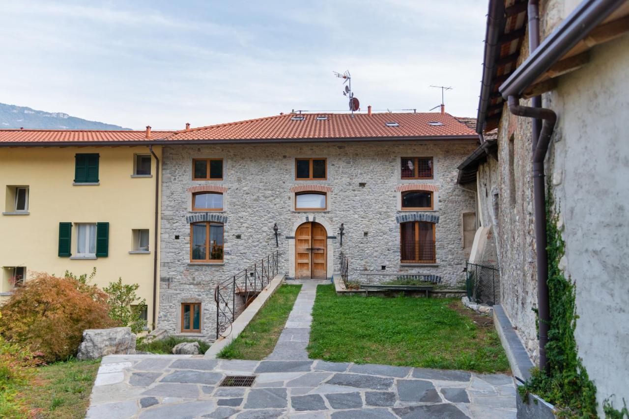 Pescalina - Pescate Villa Exterior photo